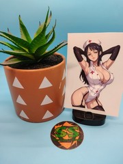(4.5 Inches) Nico Robin (Sexy Nurse) – Water-Resistant Vinyl Sticker