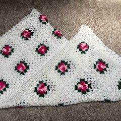 Afghan Granny Square Pink Roses 50” x 58”Farmhouse Shabby Chic Cottage Core