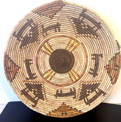 Vintage 15″ Southwestern Style Coiled Basket Tray Pictorial Apache Design Flaw