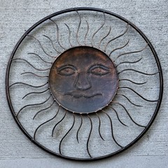 Sun Face Art Wall Hanging Iron Metal 24” Celestial Indoor Outdoor Bronze EUC