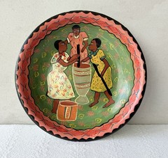 Vintage Enamelware Bowl Hand Painted Folk Art Afro Caribbean Scene 7.5”
