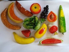 Lot Of 13 Paper Mache Fruit Vegetables Grapes Melon Lettuce Banana Mango MEXICO